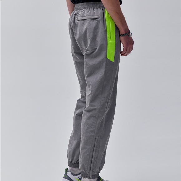 WARM UP PANTS - Picture 2 of 4